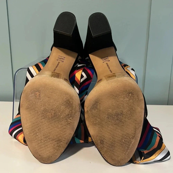 INC Faux Velvet ‘Kanata’ Single Strap Striped Ribbon Ankle Tie 3” Heels. Size 9. - Picture 7 of 13